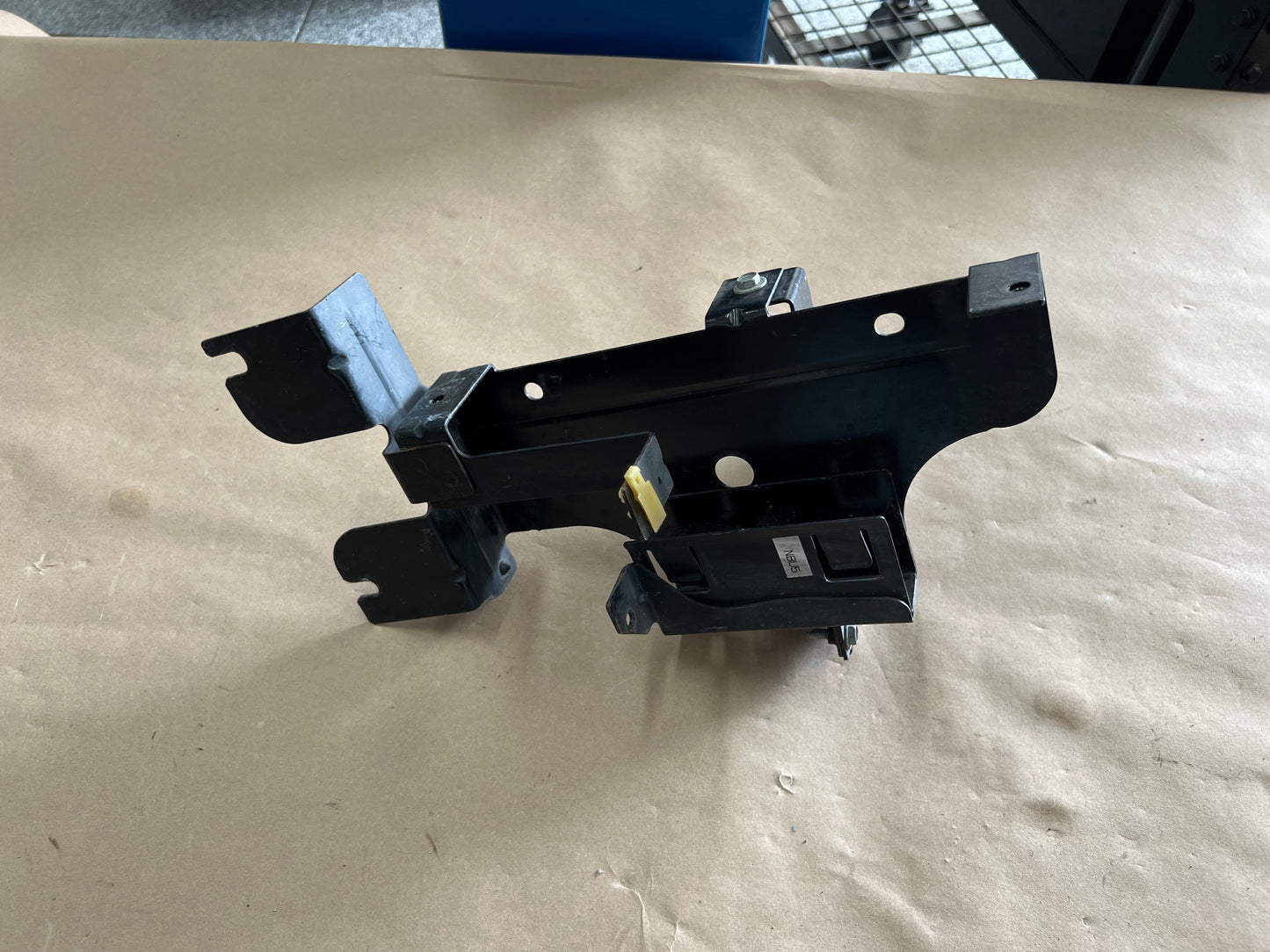 2007-2009 Ford Mustang GT500 ECU Computer Fuse Box Bracket Holder