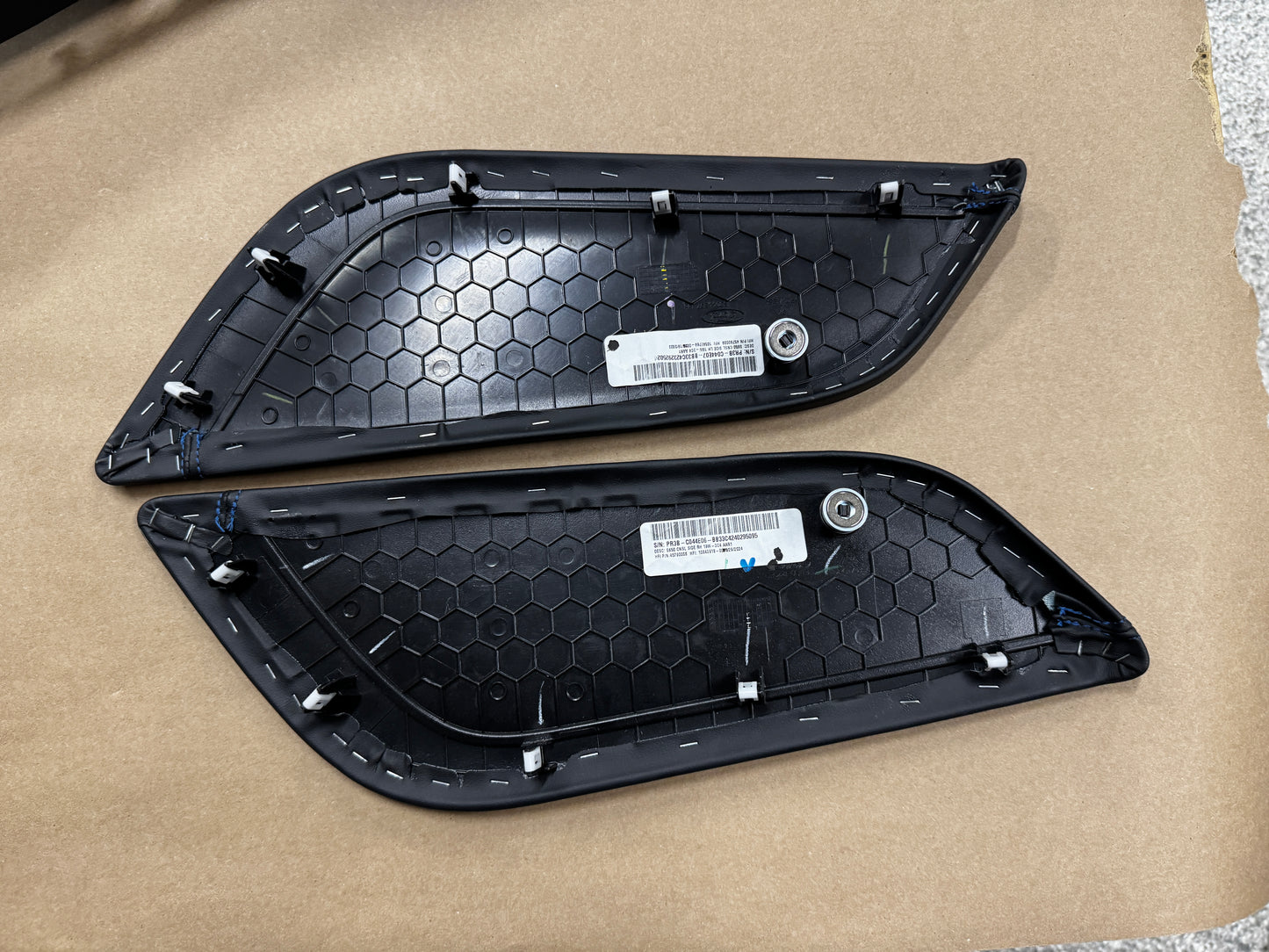 2024-2025 Ford Mustang Dark Horse Leather Center Console Top Knee Pads OEM