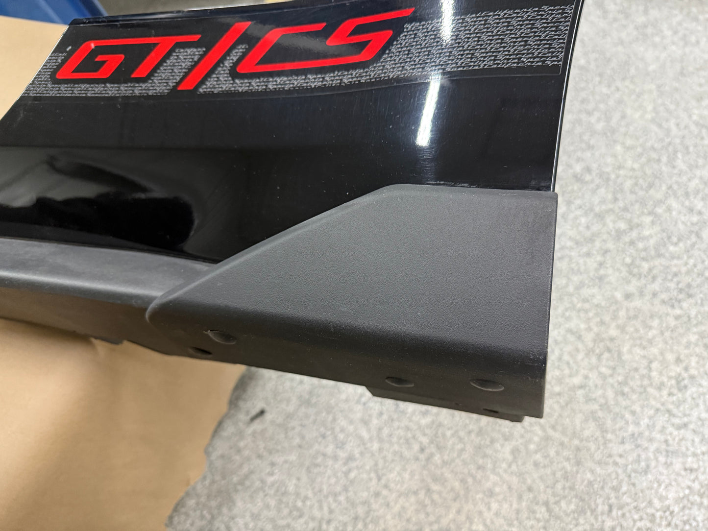 2015-2023 Mustang GT V6 LH Side Skirt Molding Driver Side "Black"
