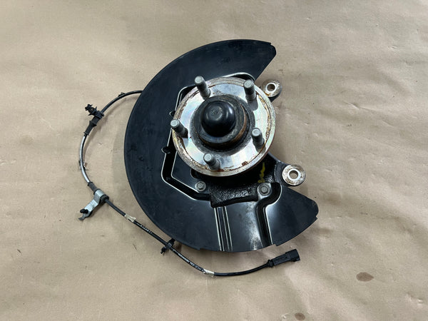 2015-2020 Ford Mustang 5.0L GT LH Driver Side Front Spindle Knuckle Hub