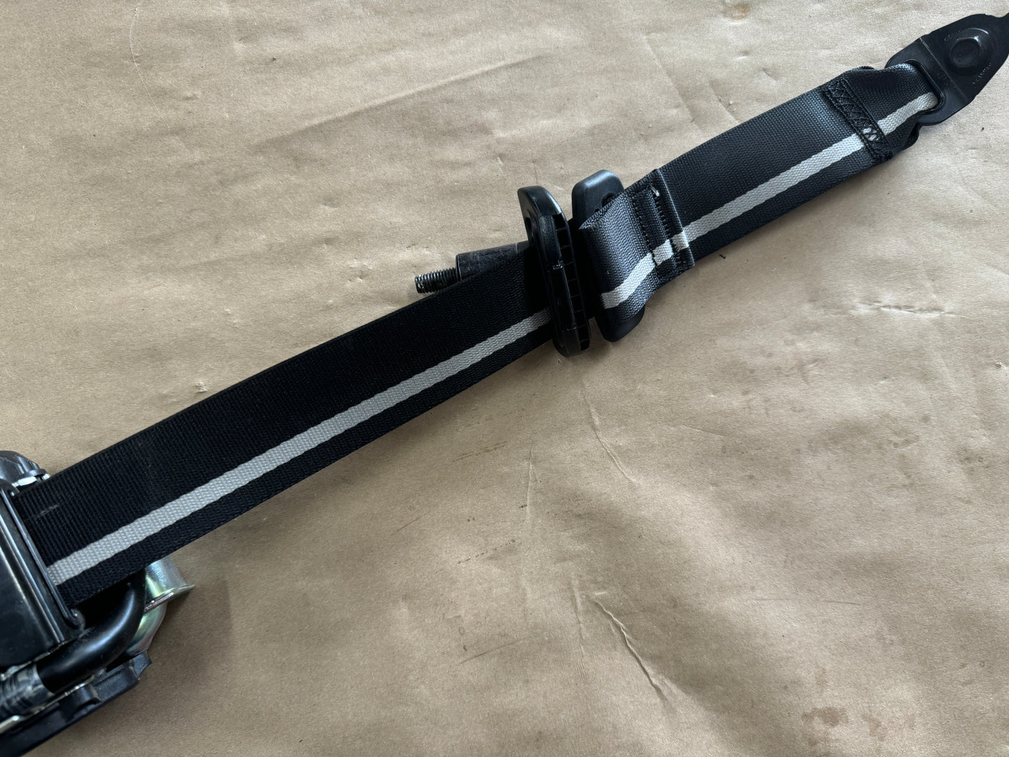 2024 Ford Mustang 5.0 GT Coupe RH Passenger Rear Seat Belt Safety - OEM