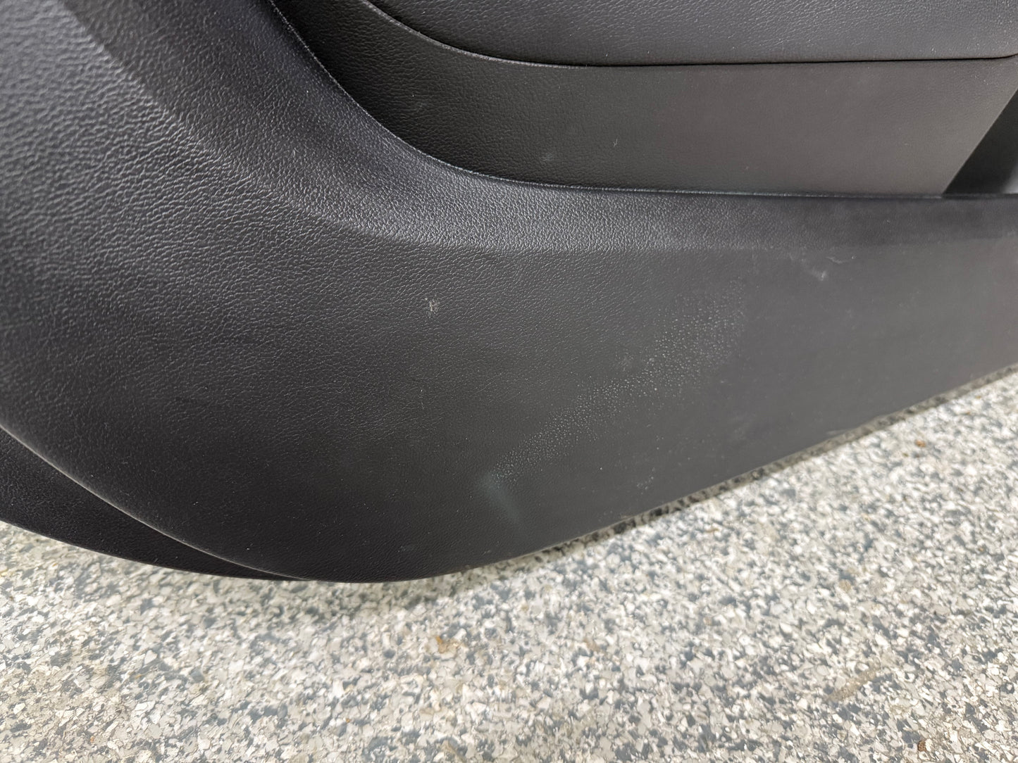 2018-2023 Ford Mustang GT LH Driver Leather Insert Door Panel Grey Stitching