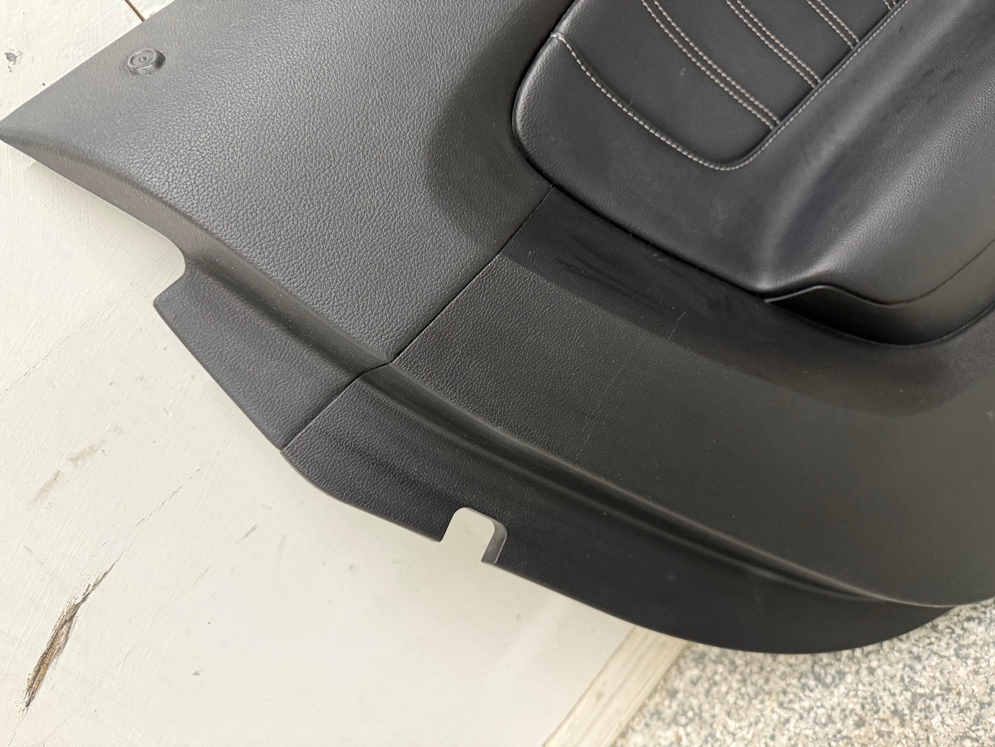 2018-2023 Ford Mustang GT LH Driver Leather Insert Door Panel Grey Stitching
