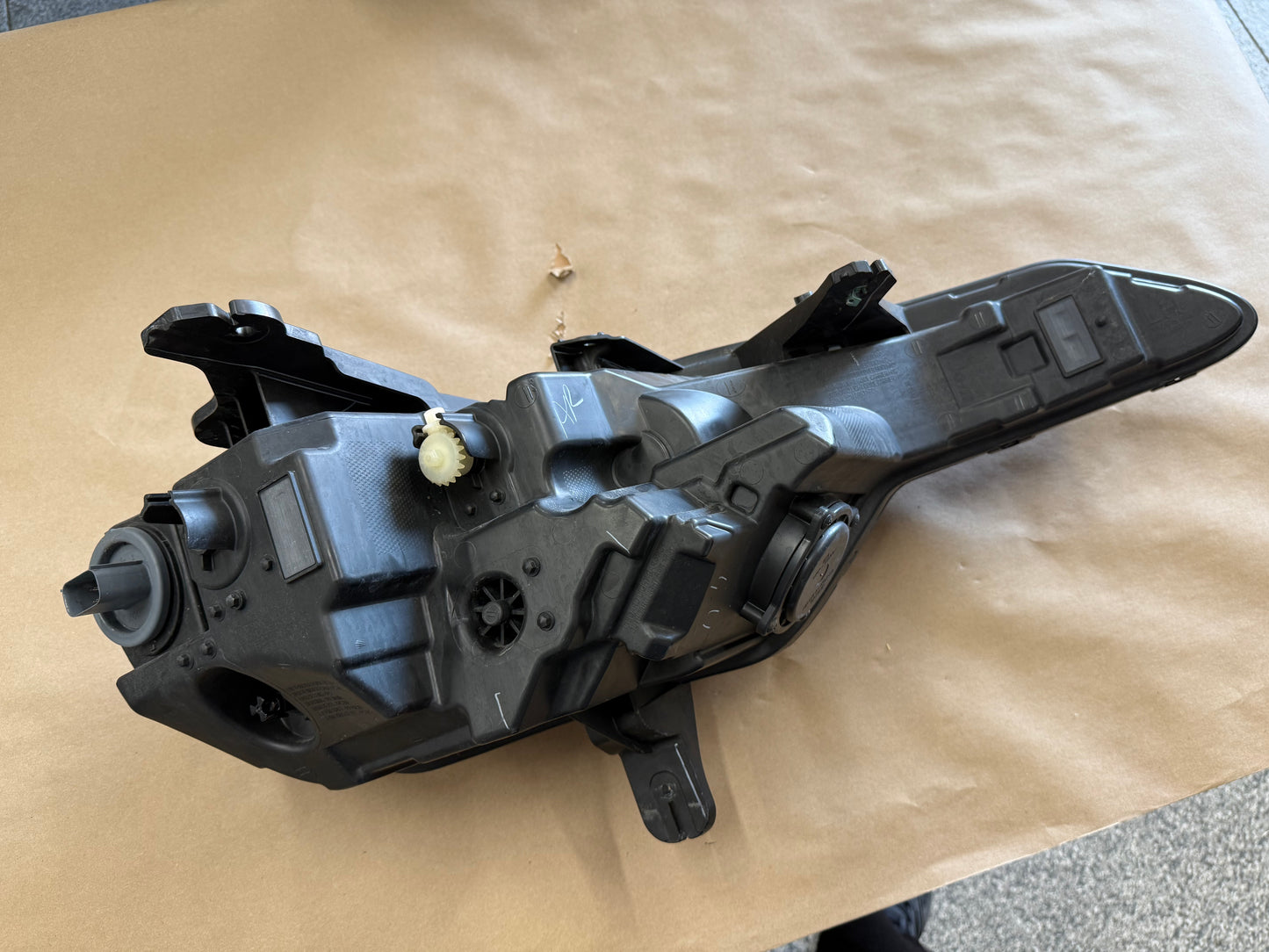 2019-2024 Chevrolet Camaro SS LH Driver Side HID Headlight 84756147