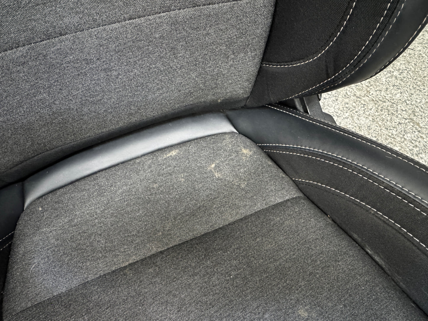 2024 Ford Mustang GT Black Cloth Leather Seats Coupe
