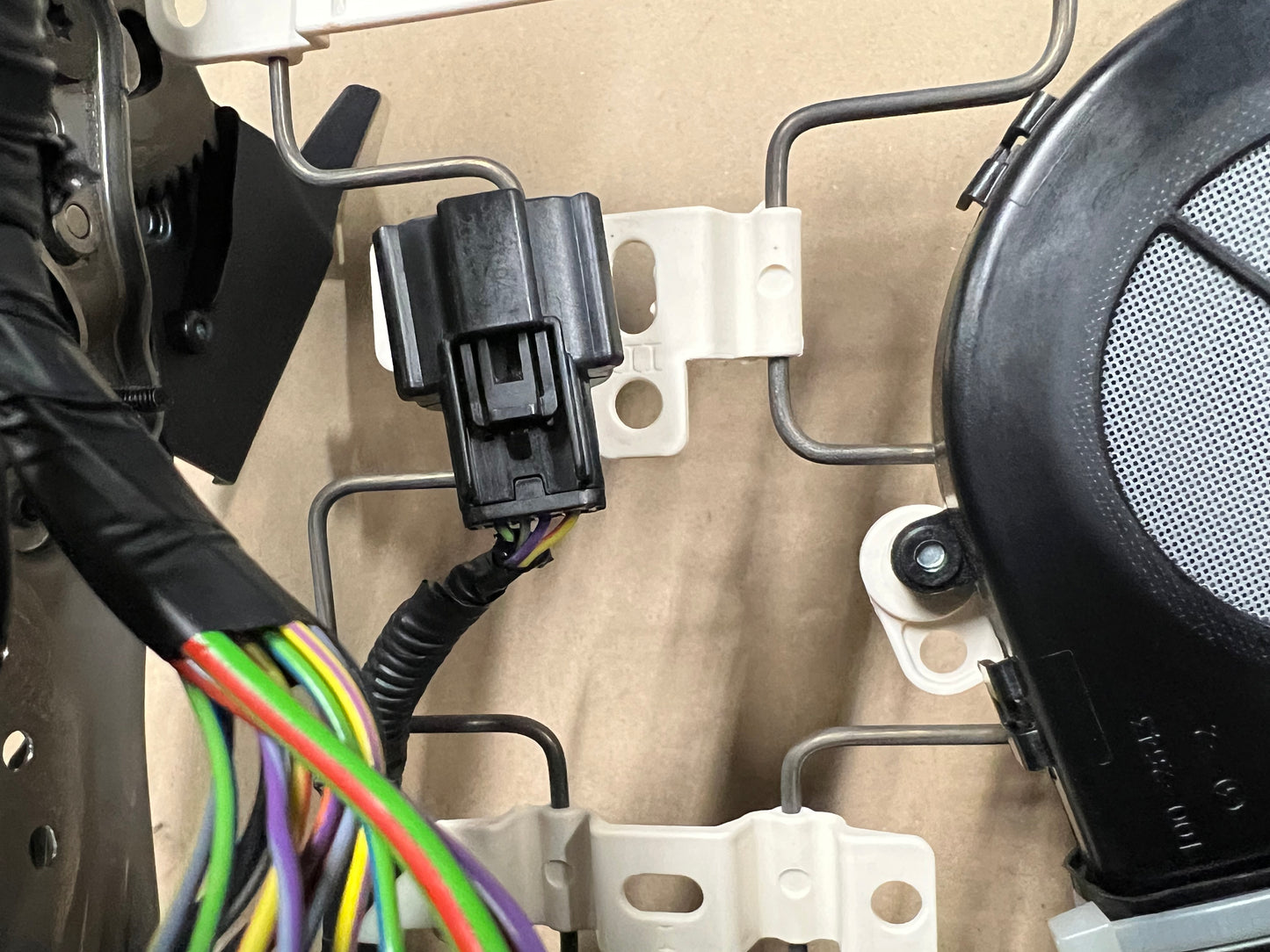 2018-2022 Ford Mustang LH Driver Side Electric Power Seat Track Heat/Cool