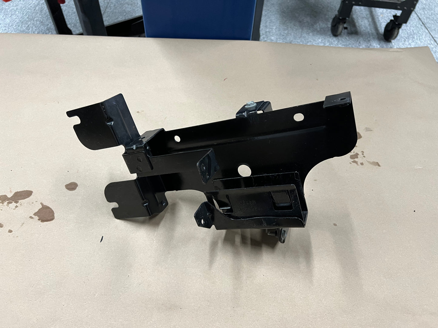 2007-2009 Ford Mustang GT500 ECU Computer Fuse Box Bracket Holder