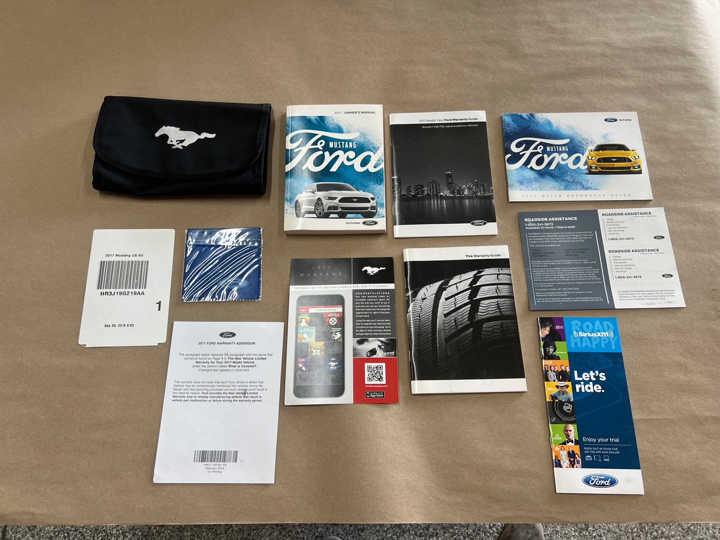2017 Ford Mustang GT Owners Manual And Literature w/Cover