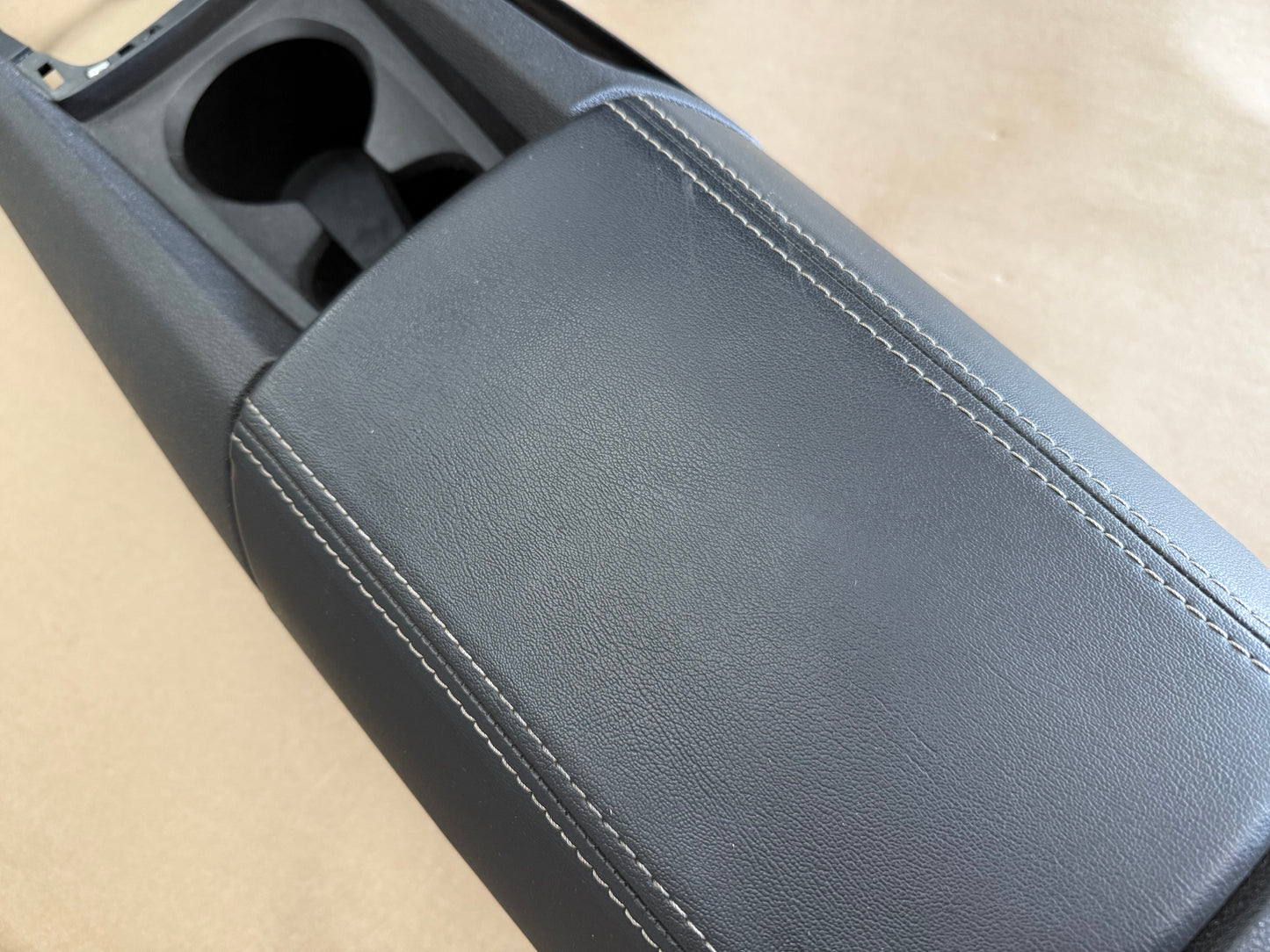 2010-2015 Chevrolet Camaro SS Center Console Assembly