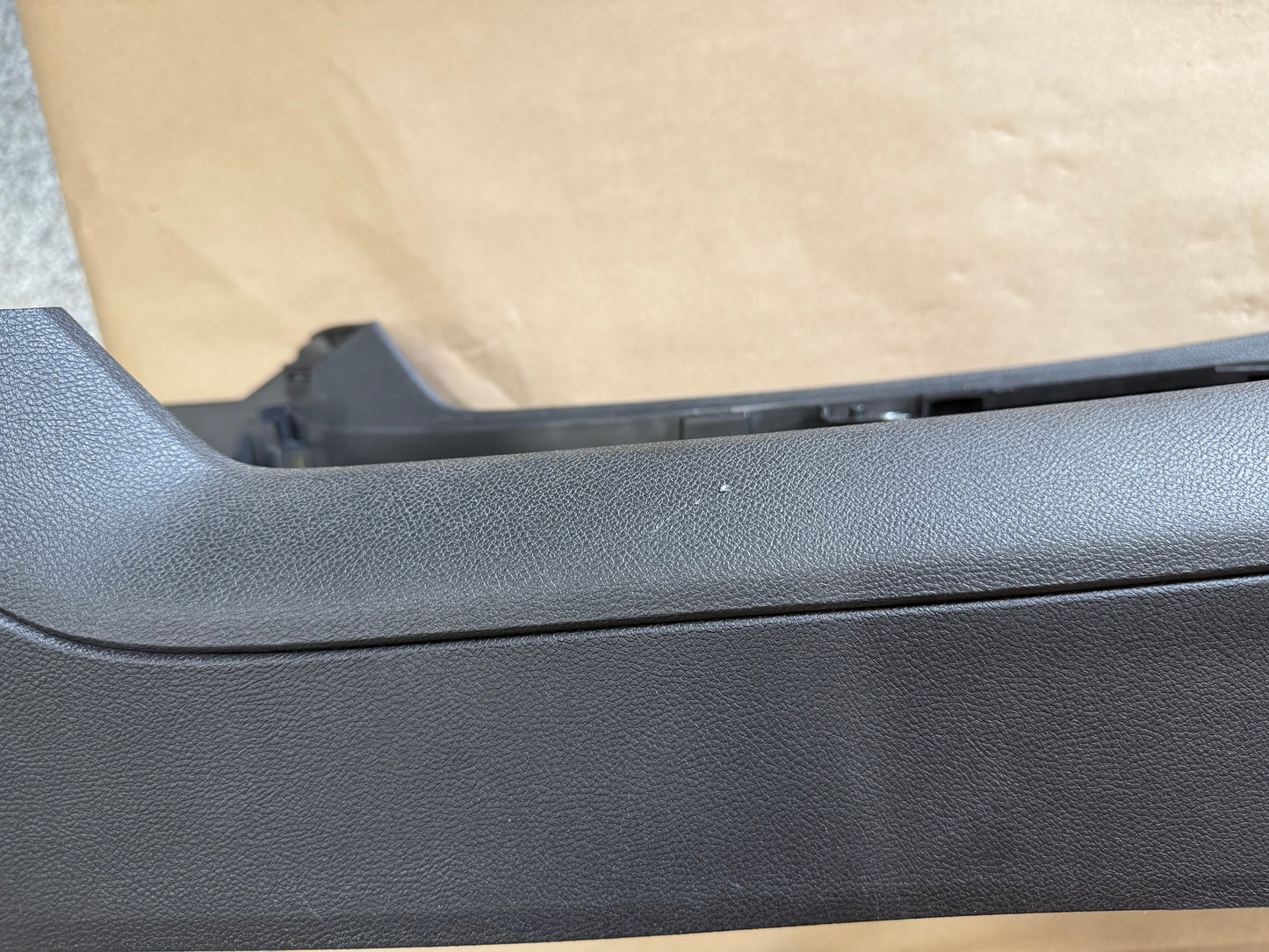 2010-2015 Chevrolet Camaro SS Center Console Assembly