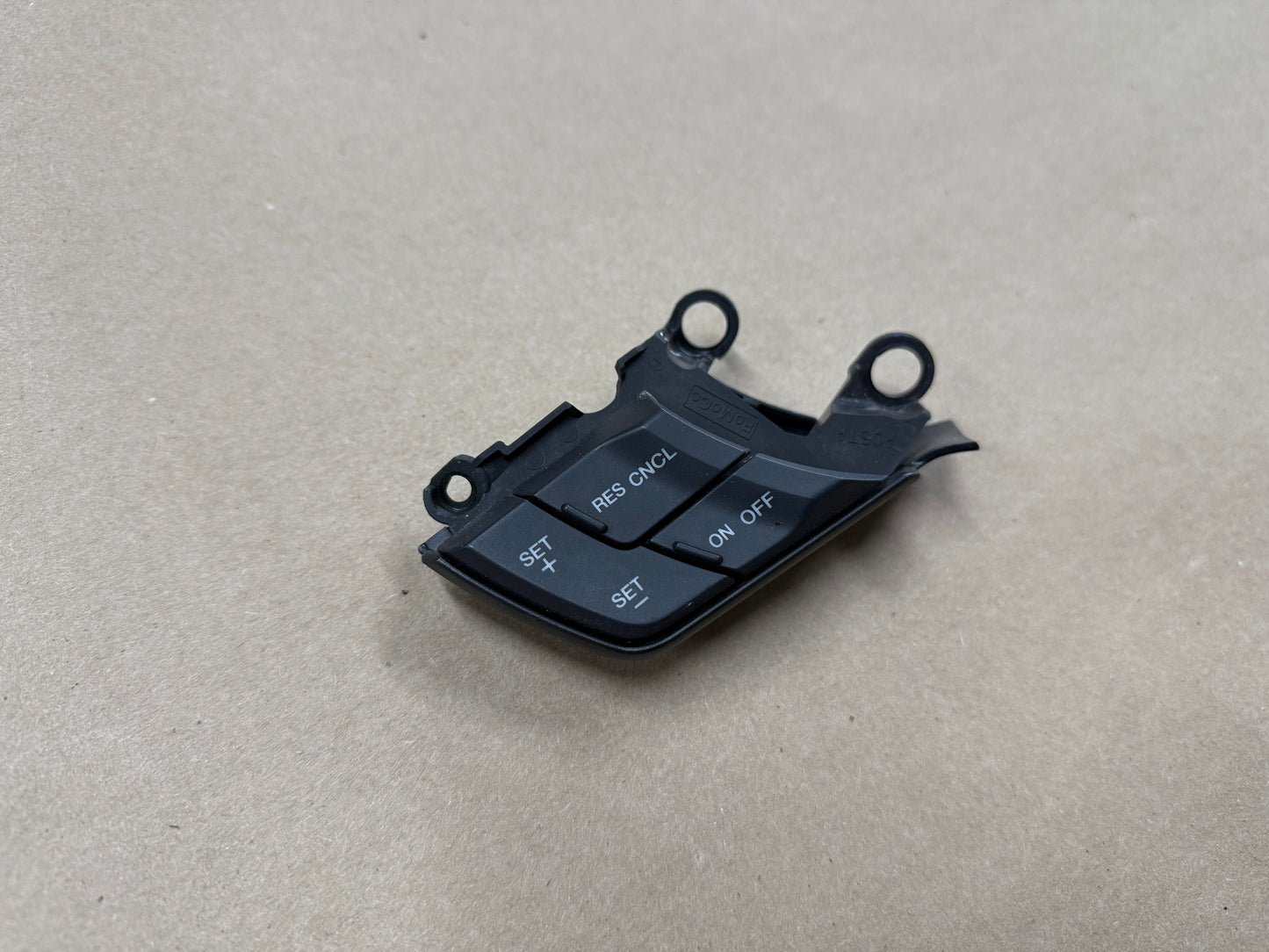 2015-2017 Ford Mustang GT LH Wheel Steering Button Cruise Control Steering