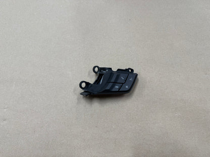 2015-2017 Ford Mustang GT RH Wheel Steering Button Sync Control