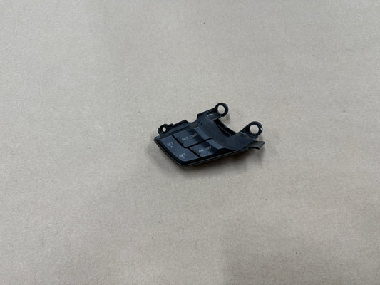 2015-2017 Ford Mustang GT LH Wheel Steering Button Cruise Control Steering