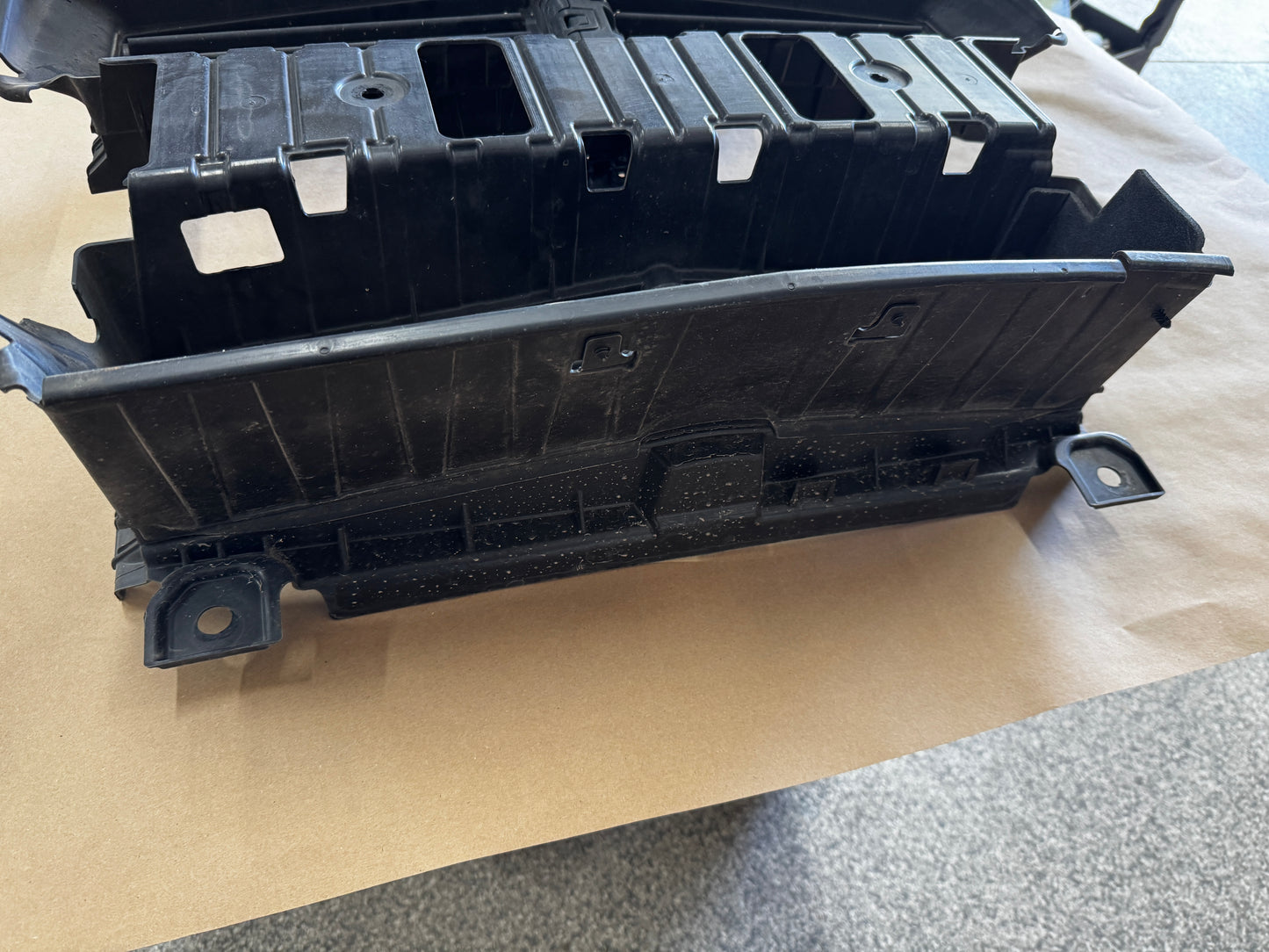2018-2023 Ford Mustang GT Radiator Air Shutter Grille Assembly