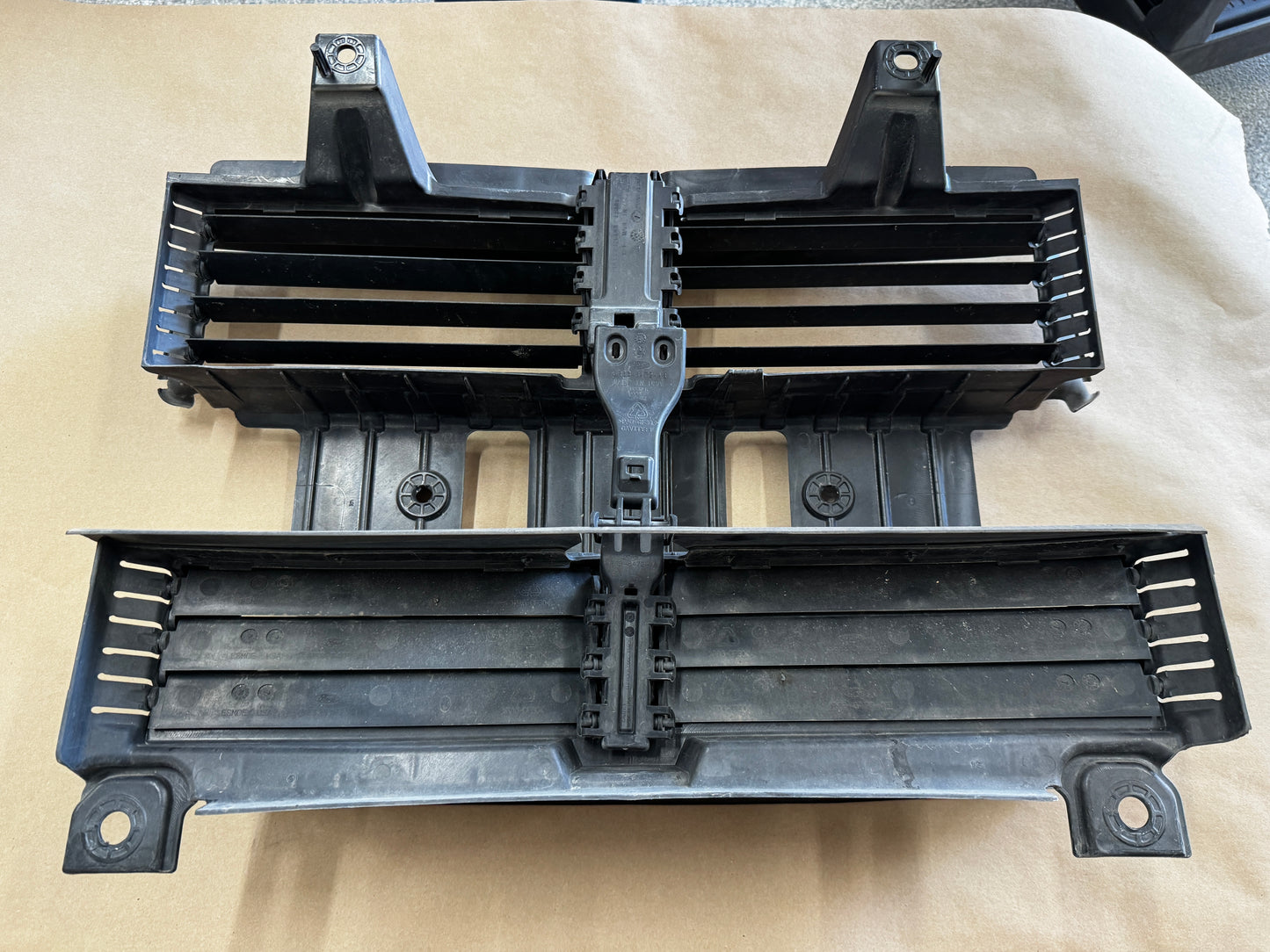 2018-2023 Ford Mustang GT Radiator Air Shutter Grille Assembly