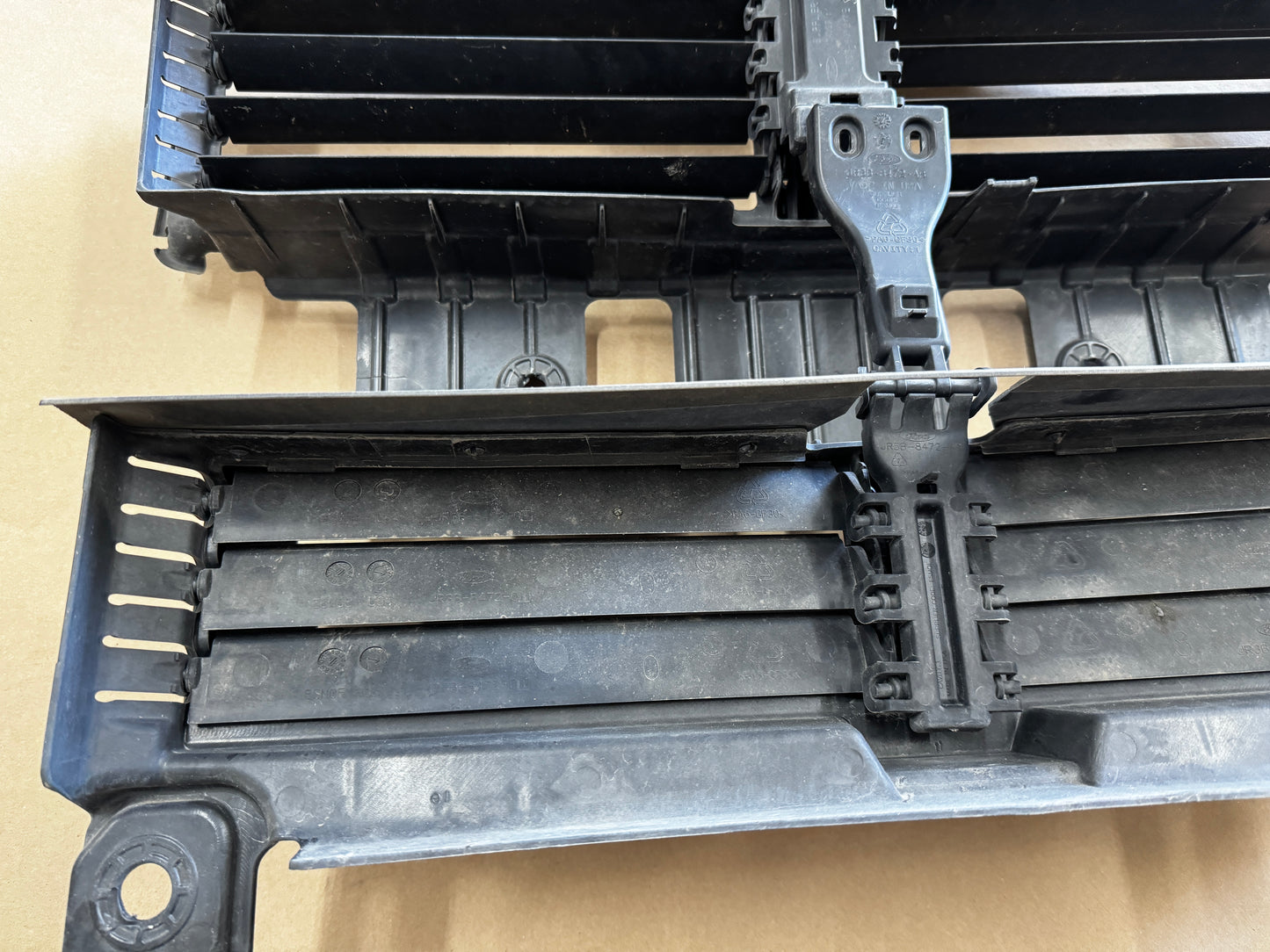 2018-2023 Ford Mustang GT Radiator Air Shutter Grille Assembly