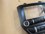 2022 Ford Mustang GT Touch Screen, Face Plate, Radio, Module USB Port