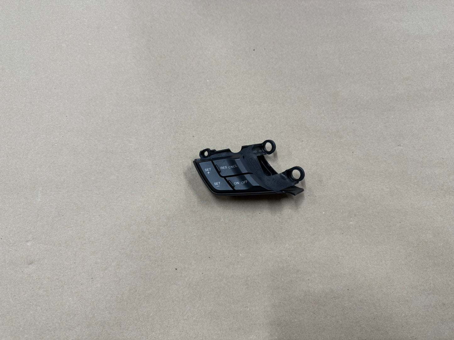 2015-2017 Ford Mustang GT LH Wheel Steering Button Cruise Control Steering