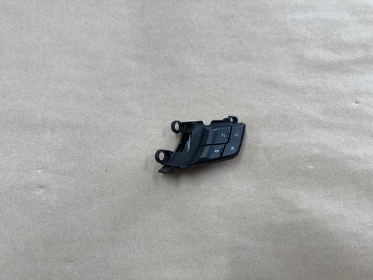 2015-2017 Ford Mustang GT RH Wheel Steering Button Sync Control