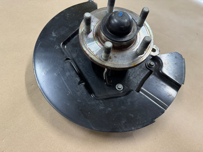2015-2021 Ford Mustang 5.0L GT RH Passenger Side Front Spindle Knuckle Hub - OEM