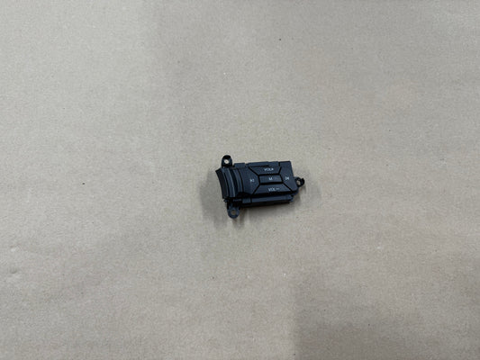 2015-2017 Ford Mustang GT RH Wheel Steering Button Volume Mute Search