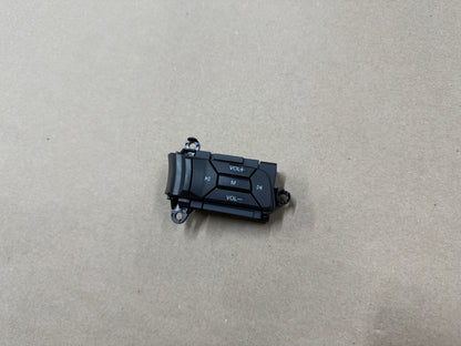 2015-2017 Ford Mustang GT RH Wheel Steering Button Volume Mute Search