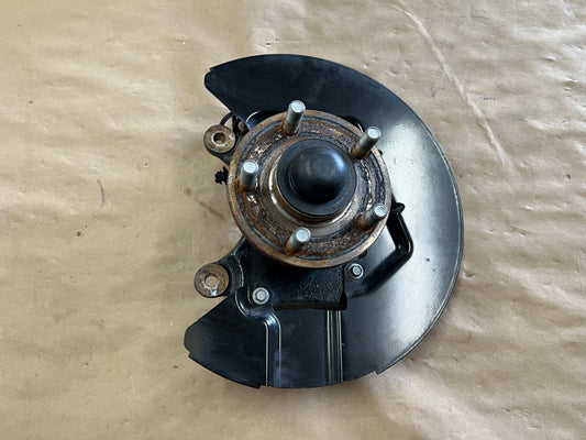 2015-2020 Ford Mustang 5.0L GT RH Passenger Side Front Spindle Knuckle Hub
