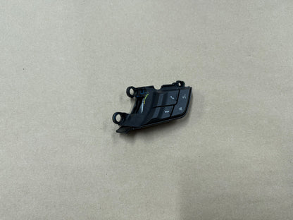 2015-2017 Ford Mustang GT RH Wheel Steering Button Sync Control