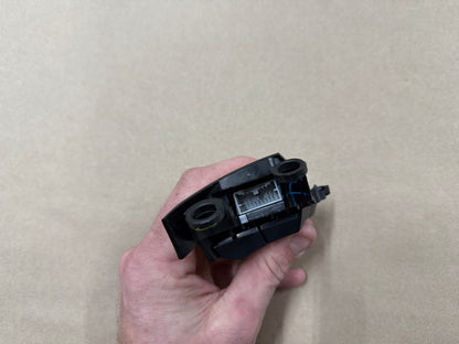 2015-2017 Ford Mustang GT RH Wheel Steering Button Sync Control
