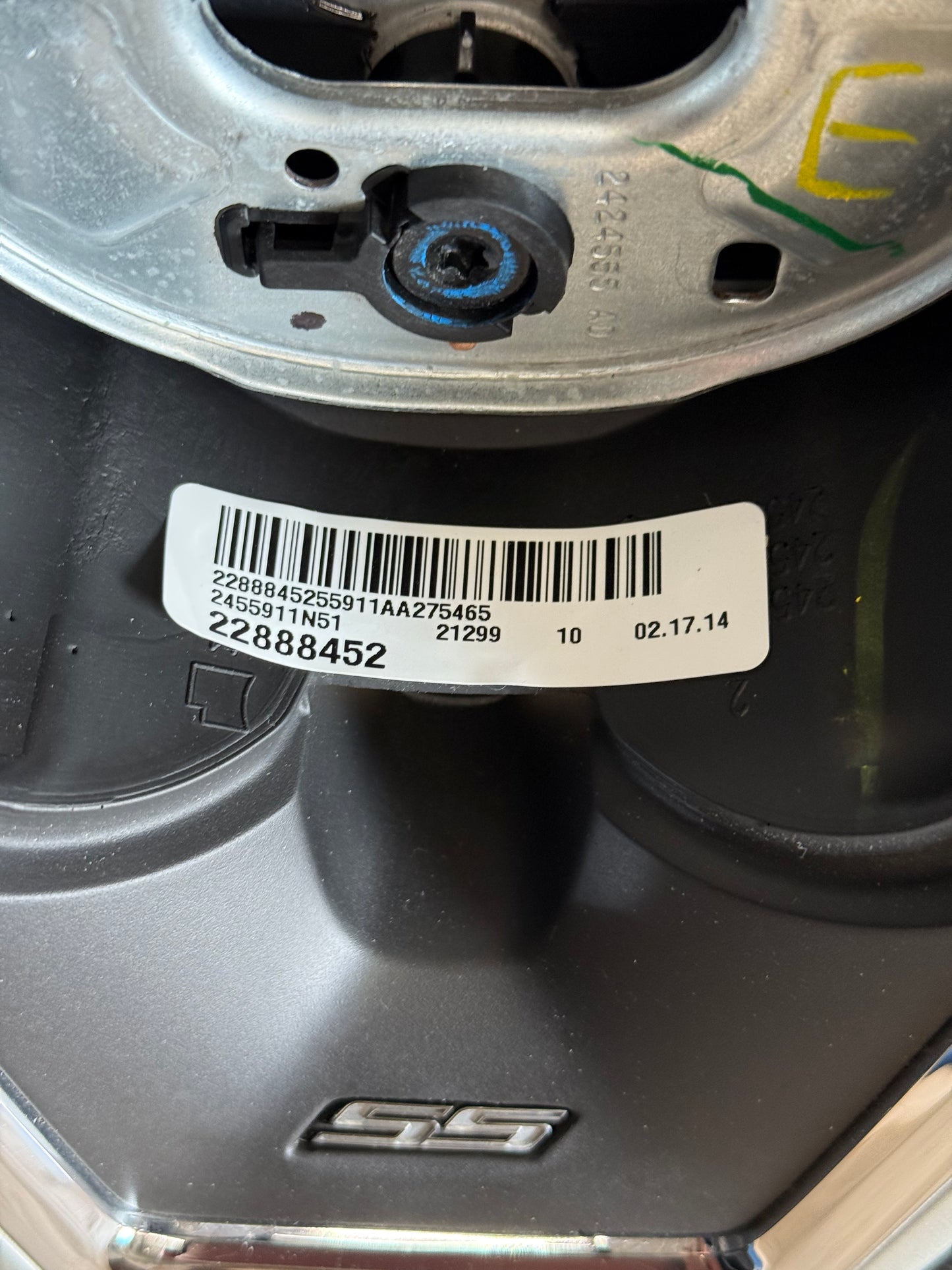2012-2015 Chevy Camaro SS Steering Wheel Black "Auto" "Blue Stitch" 8k Mile