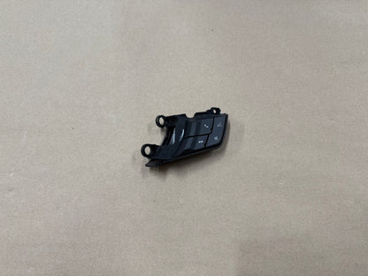 2015-2017 Ford Mustang GT RH Wheel Steering Button Sync Control