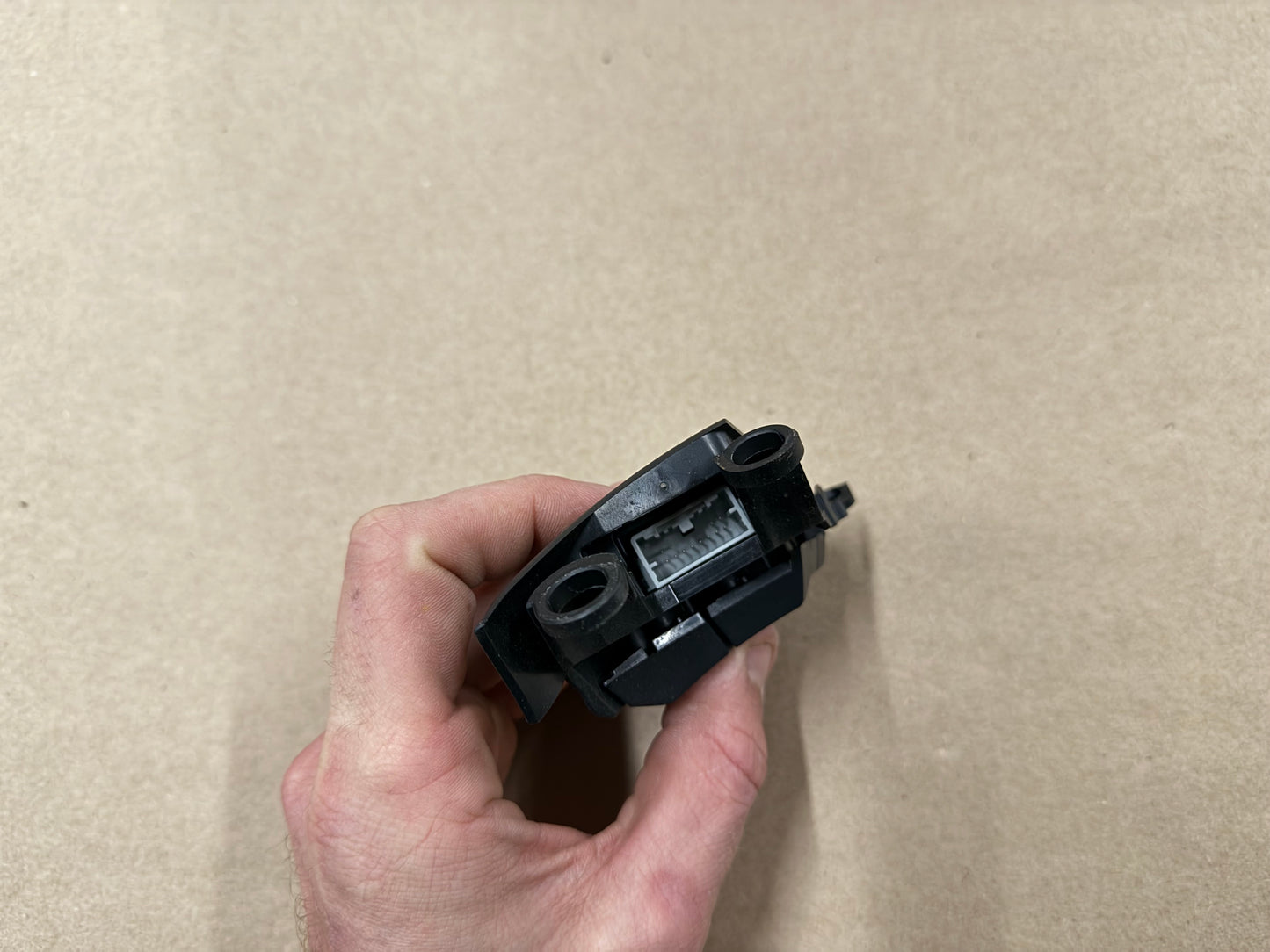 2015-2017 Ford Mustang GT RH Wheel Steering Button Sync Control
