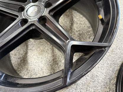 2005-2023 Ford Mustang Niche Arrow Black Wheels Set of 3 20x9"