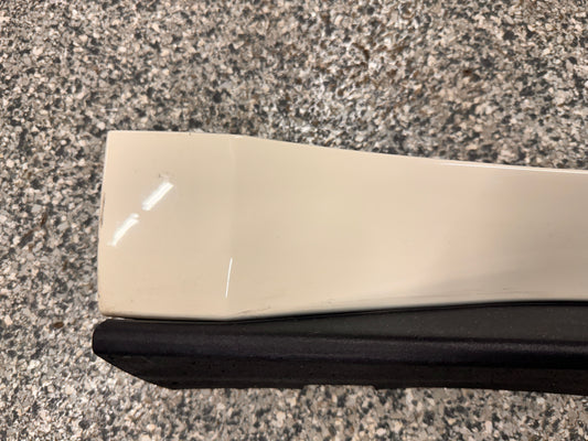 2015-2023 Ford Mustang GT V6 LH Driver Side Skirt Molding Wimbledon White