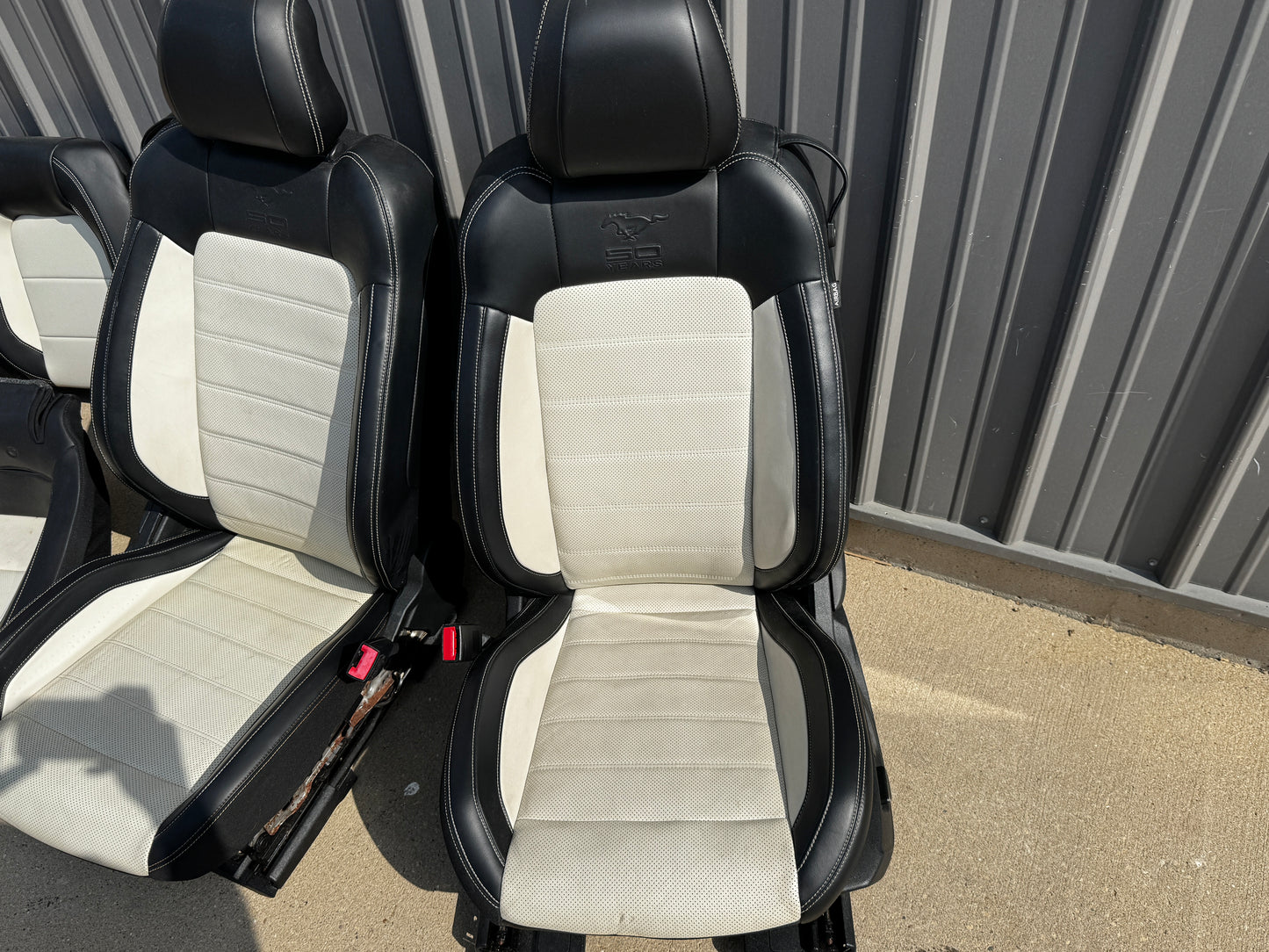 2015-2017 Mustang 50th Anniversary Leather Front Rear Seats Heated/Cooled