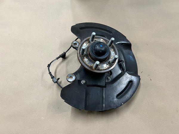 2015-2020 Ford Mustang 5.0L GT RH Passenger Side Front Spindle Knuckle Hub