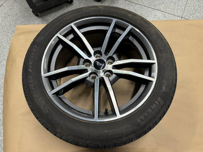 2015-2017 Ford Mustang GT 5.0 18x8" Wheel Pirelli Pzero 235/50/18 13k miles