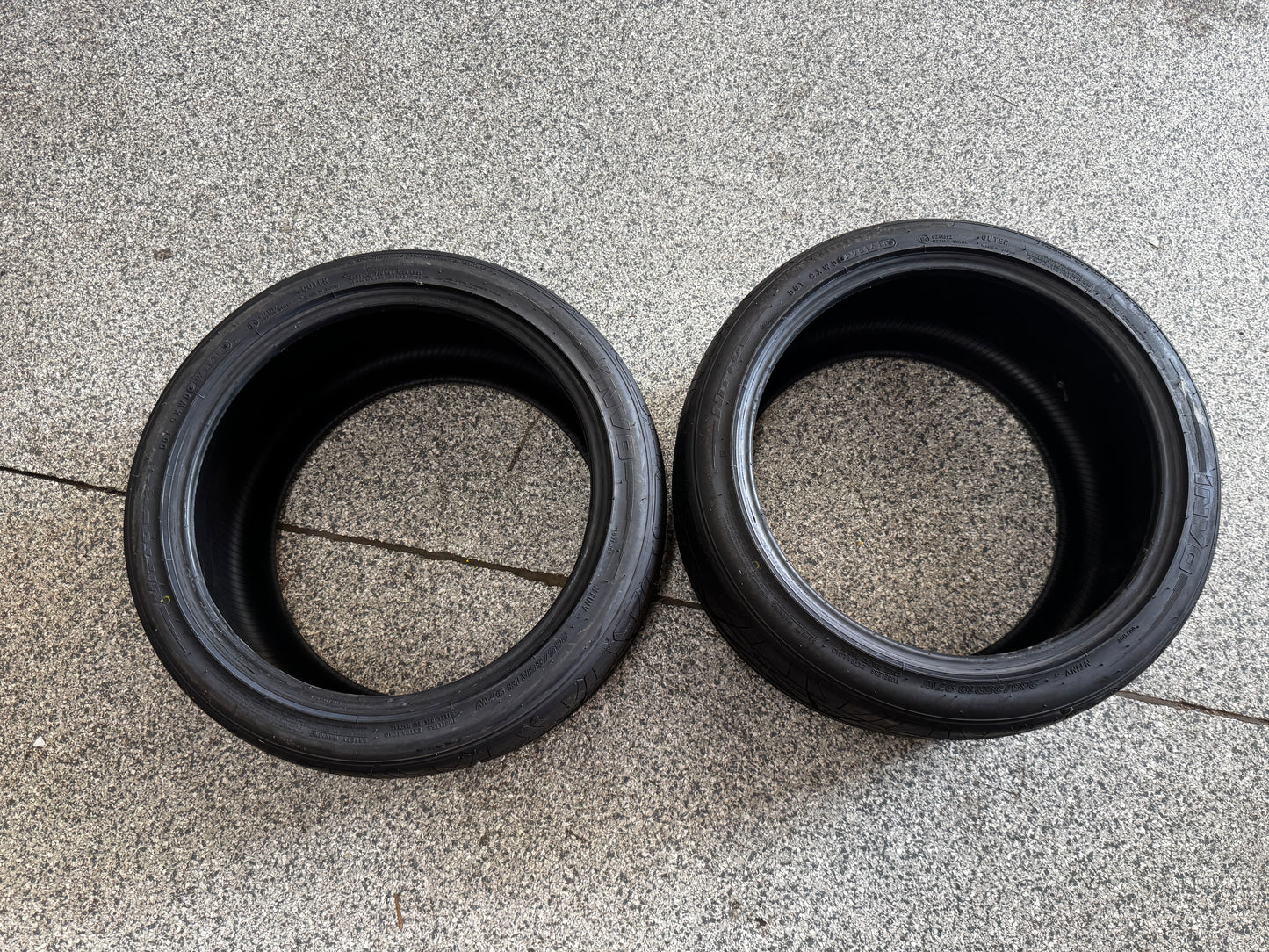 (2) Nitto Invo 265/35/18 Tires New