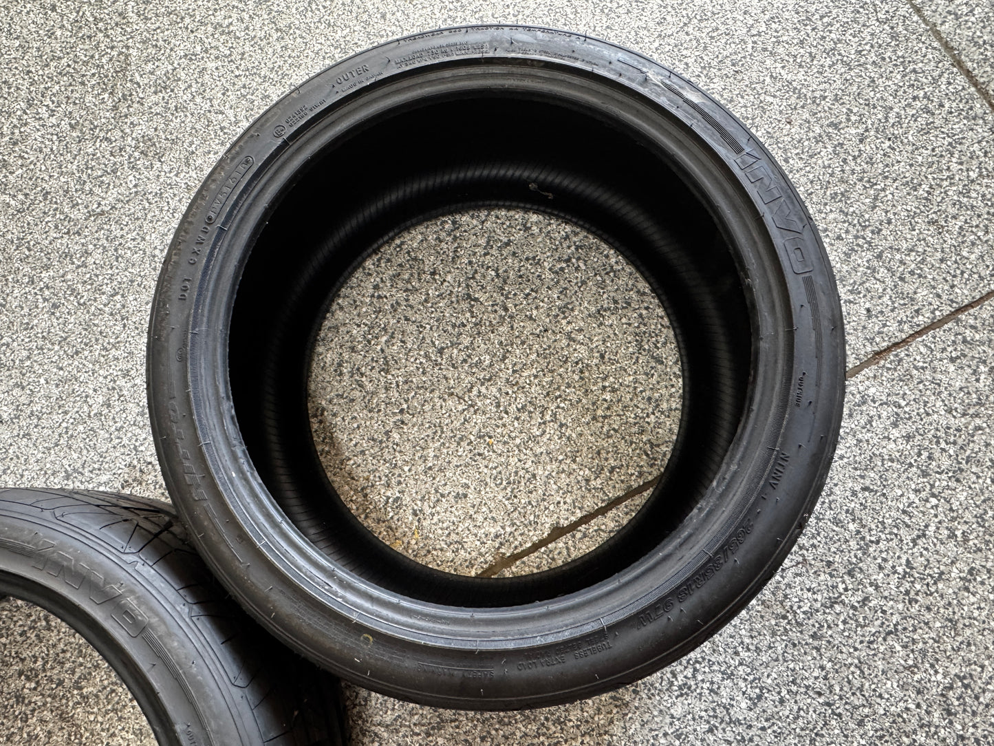 (2) Nitto Invo 265/35/18 Tires New