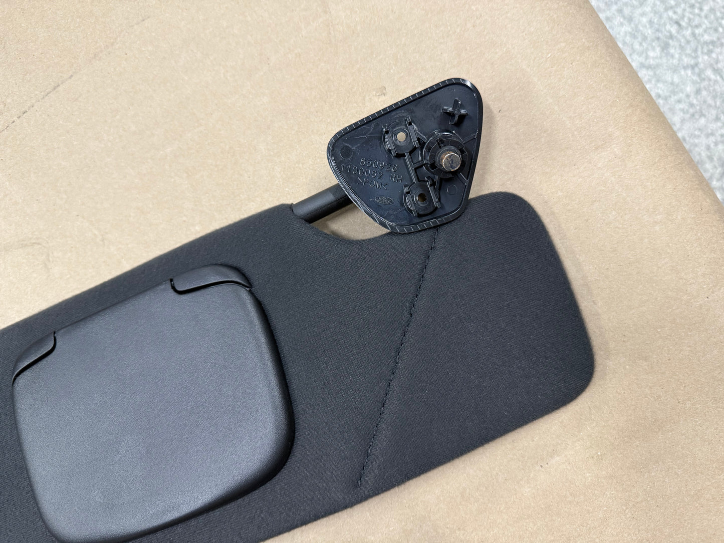2007-2009 Ford Mustang GT GT500 Coupe Sun Visors Pair - OEM 2005-2009