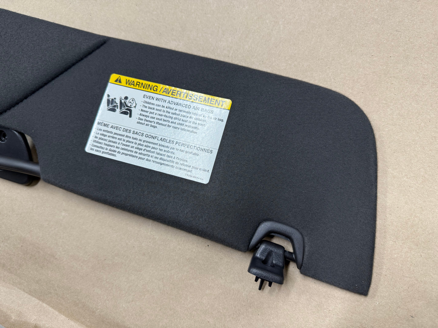 2007-2009 Ford Mustang GT GT500 Coupe Sun Visors Pair - OEM 2005-2009