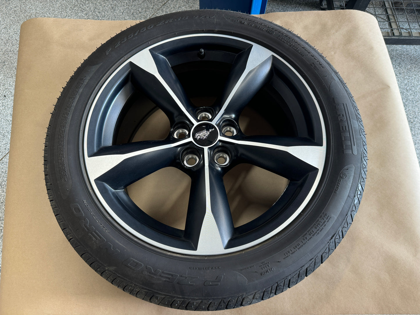2018-2023 Ford Mustang GT 5.0 18x8" Wheel Pirelli Pzero 235/50/18 - OEM