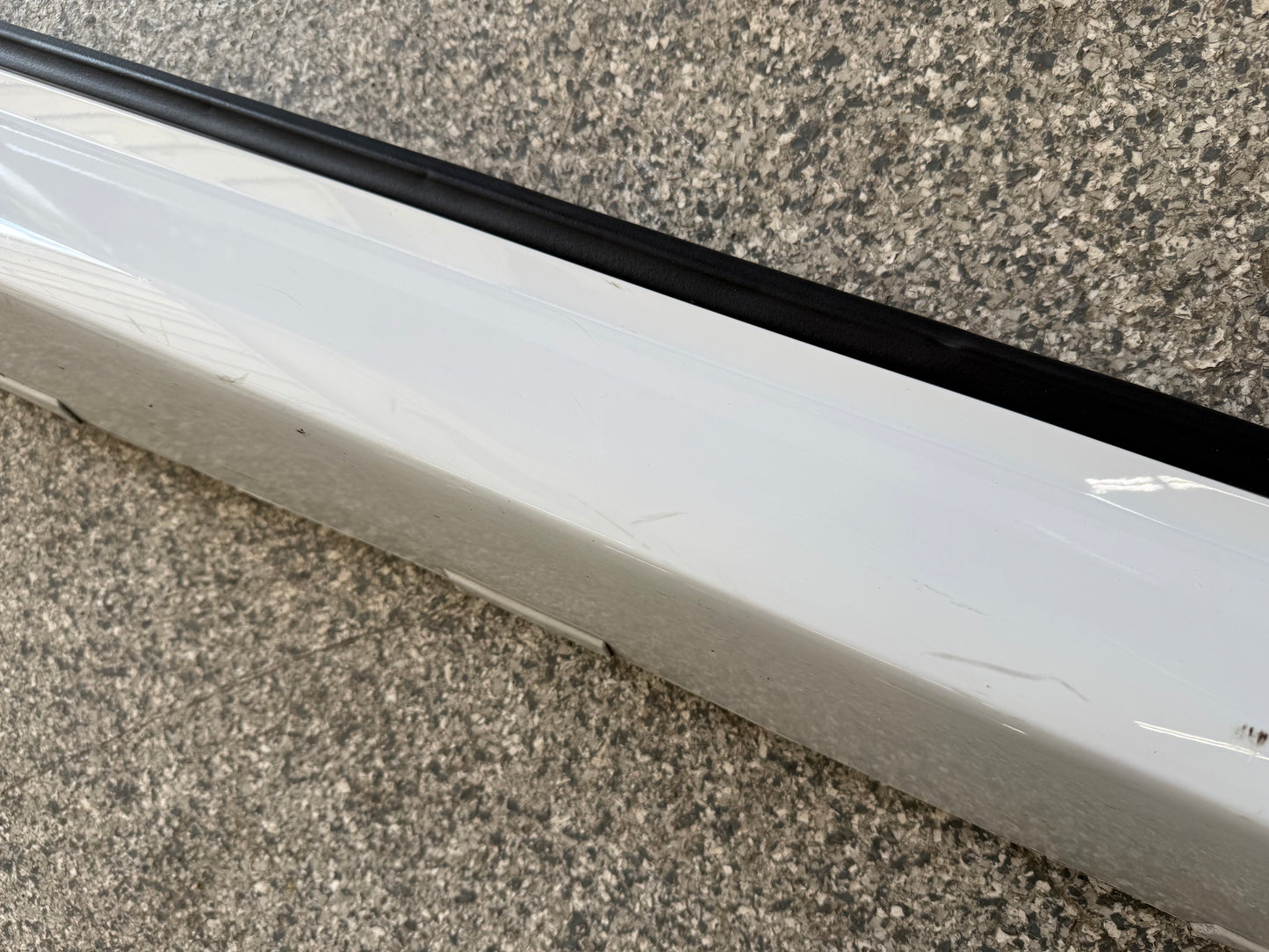 2014-2015 Chevrolet Camaro SS Ground Effects Package Side Skirts Pair "White" OEM