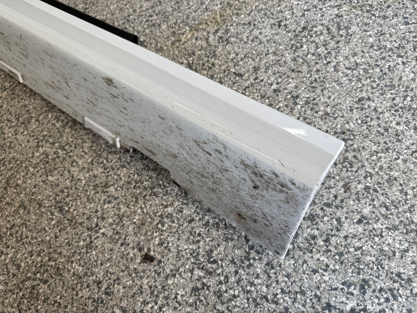 2014-2015 Chevrolet Camaro SS Ground Effects Package Side Skirts Pair "White" OEM