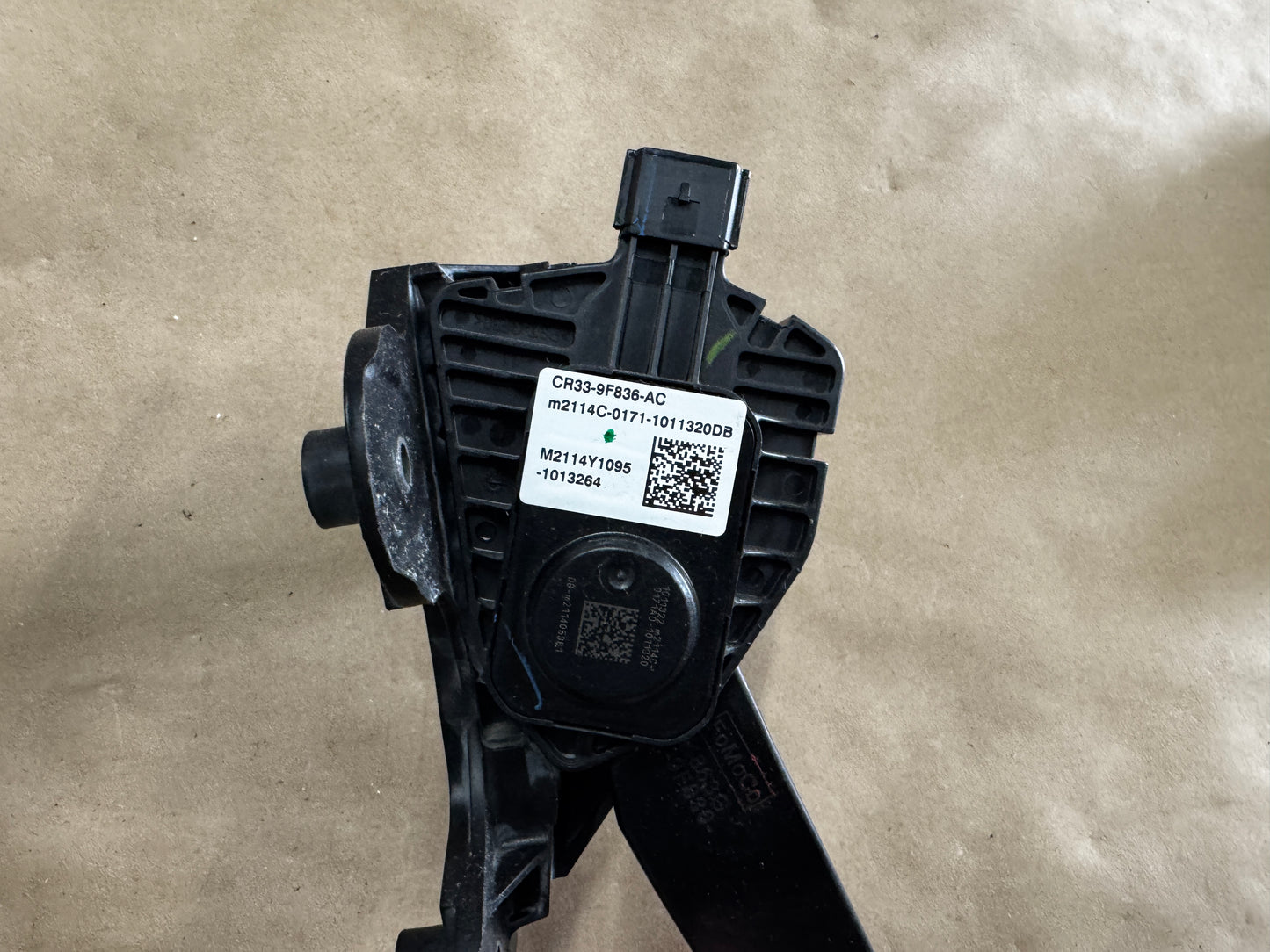 2018-2022 Ford Mustang GT Automatic Brake Pedal Assembly Accelerator - OEM