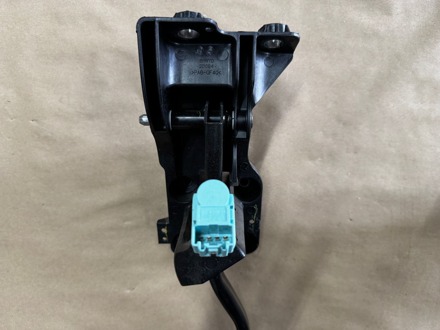 2018-2022 Ford Mustang GT Automatic Brake Pedal Assembly Accelerator - OEM