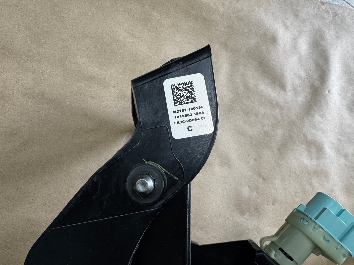 2018-2022 Ford Mustang GT Automatic Brake Pedal Assembly Accelerator - OEM