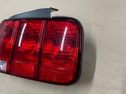 2005-2009 Ford Mustang GT V6 GT500 Tail Light RH Passenger Side