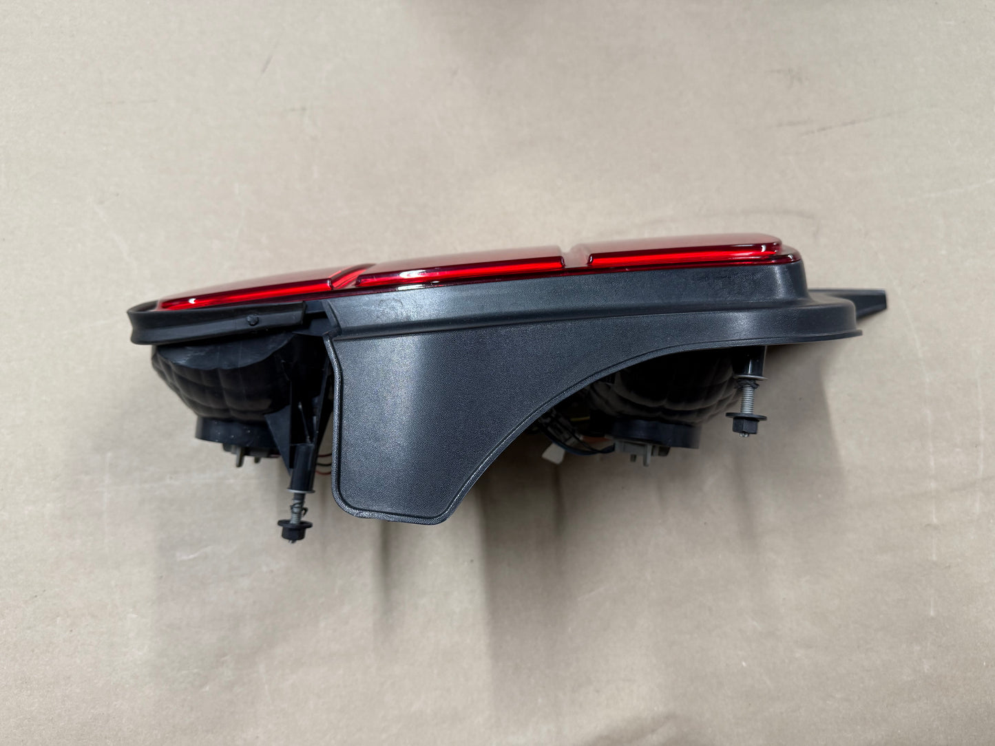 2005-2009 Ford Mustang GT V6 GT500 Tail Light RH Passenger Side