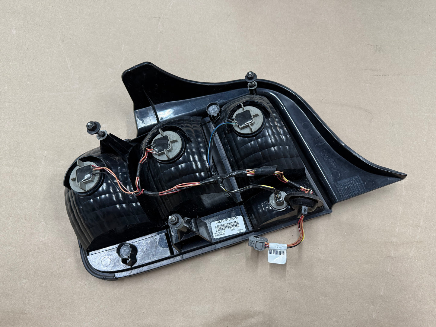 2005-2009 Ford Mustang GT V6 GT500 Tail Light RH Passenger Side